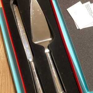 Kate Spade 2 piece cake cutting wedding present